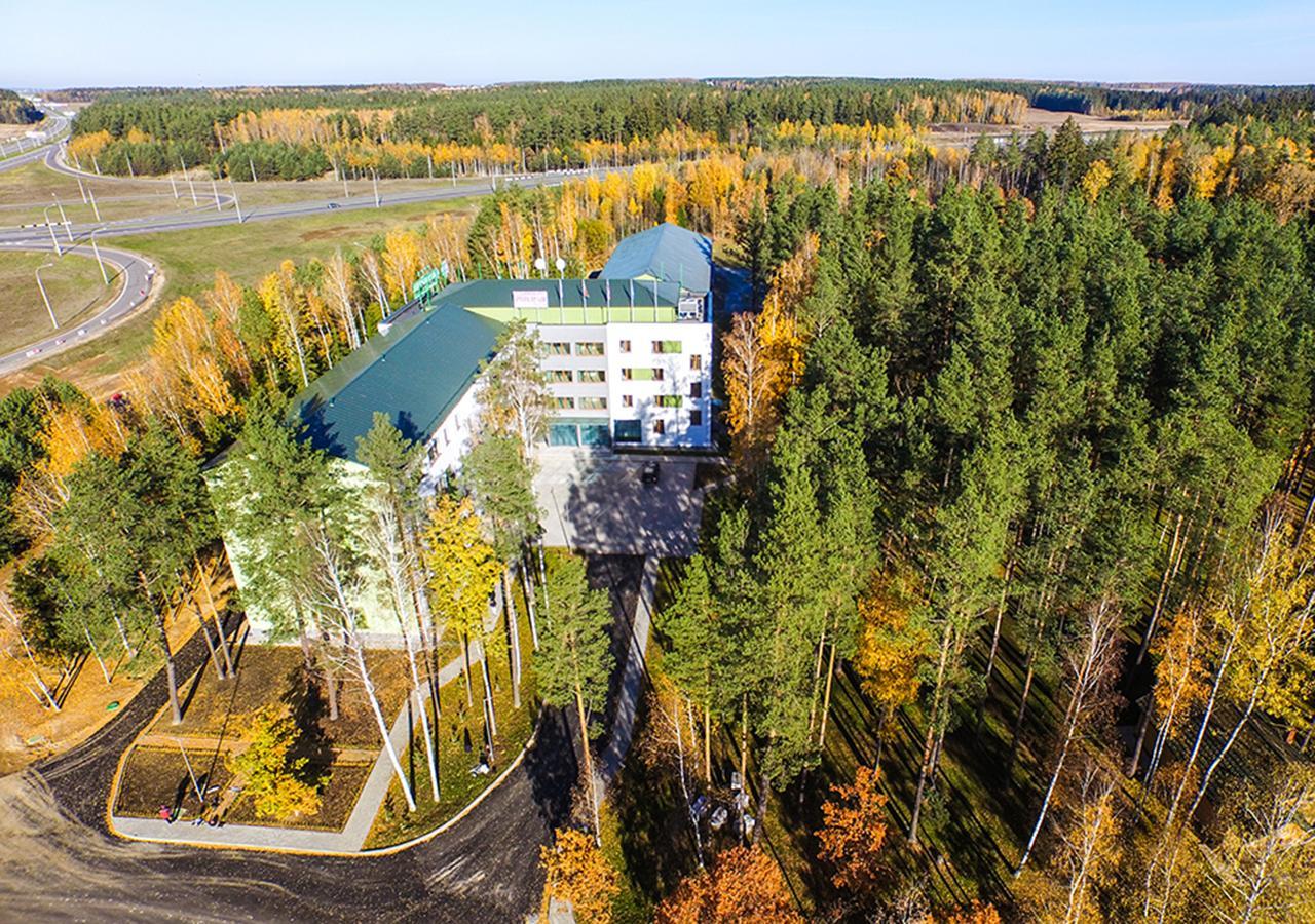 Green Park Hotel Airport Minsk 锡利奇 外观 照片