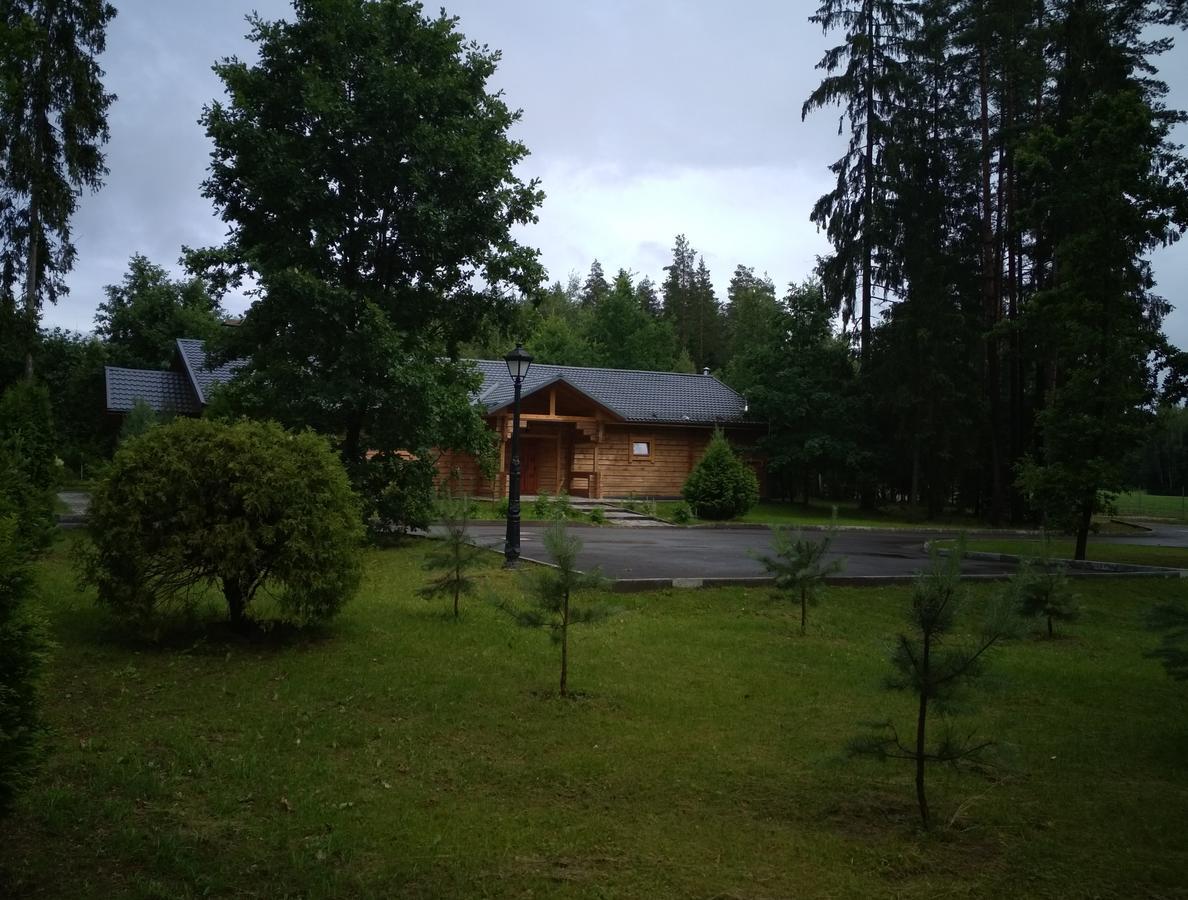 Green Park Hotel Airport Minsk 锡利奇 外观 照片