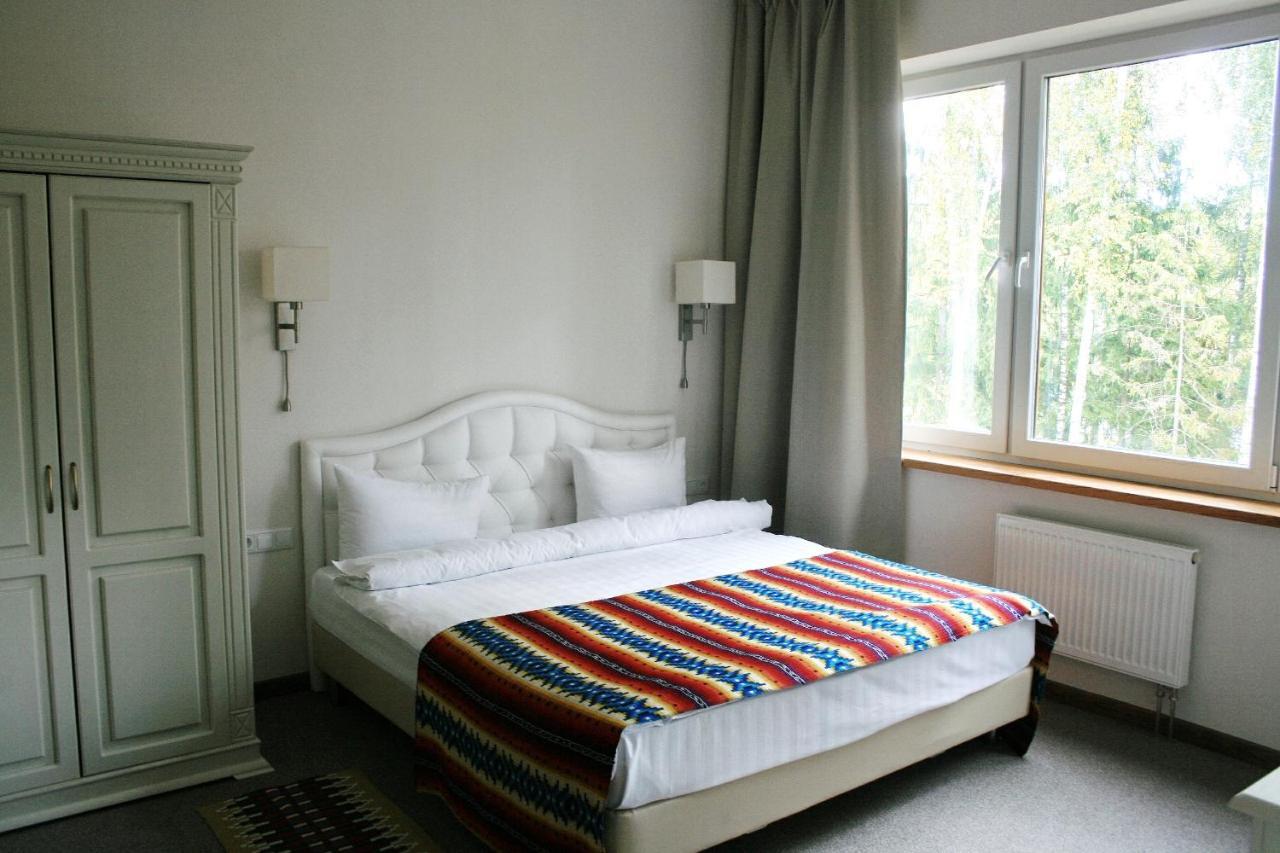 Green Park Hotel Airport Minsk 锡利奇 外观 照片